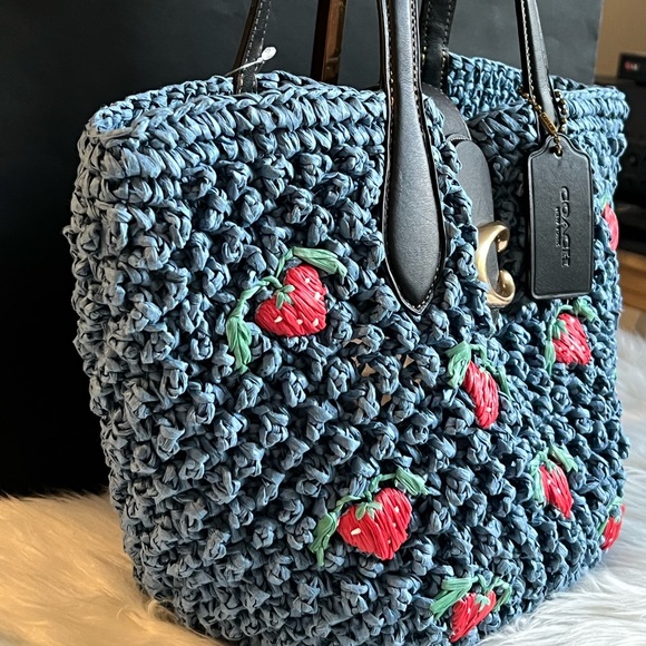 💰SOLD - CA035 - Coach Small Tote with Strawberry Embroidery - Picture 7 of 10